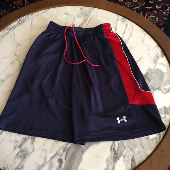 Under Armour Athletic Shorts - Picture 4 of 5
